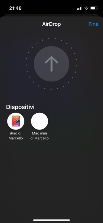 Selezionare il Mac per condividere file con airdrop