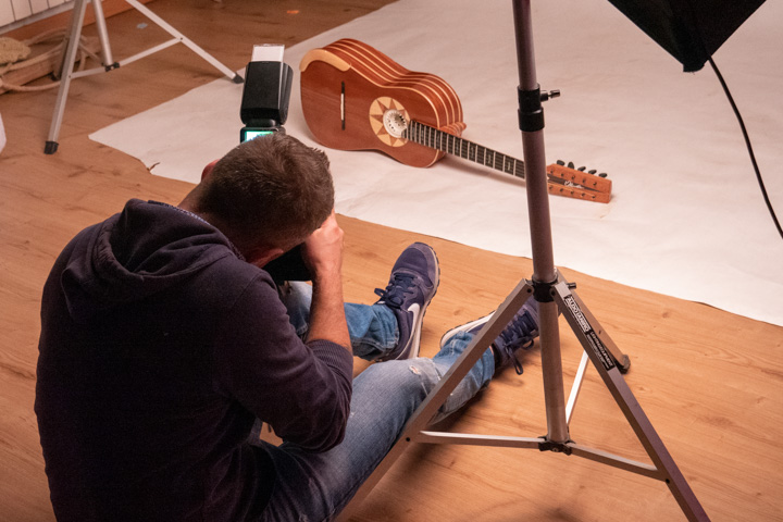 Backstage the eclectic beating contemporary music for chitarra battente foto vito d'andrea