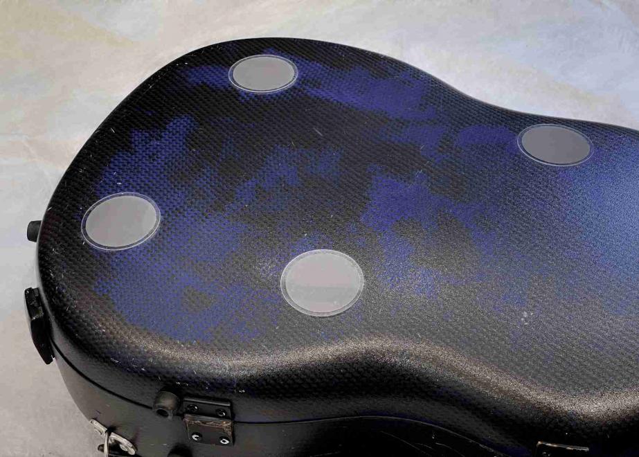 Custodia chitarra con pad adesivi