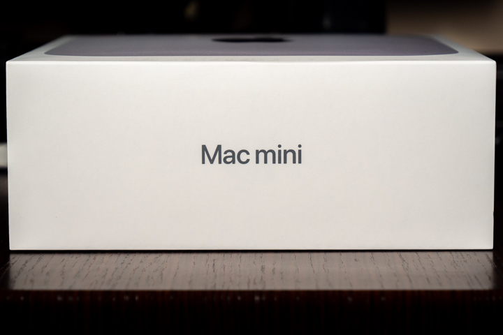 Lato scatola Mac mini M2 pro