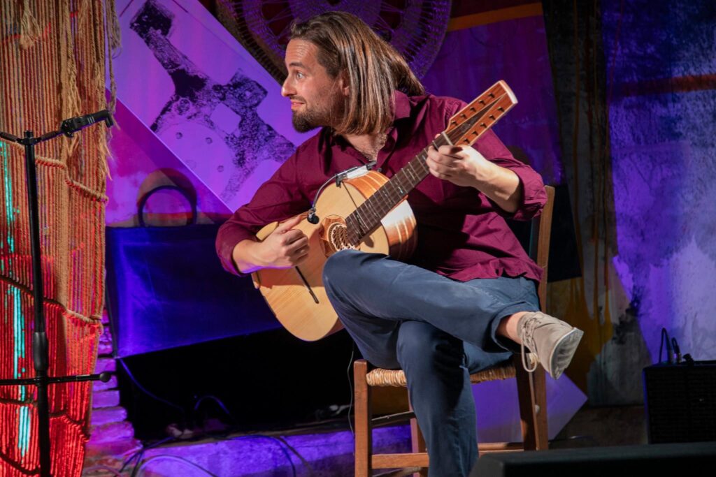 Marcello De Carolis chitarra battente concerto