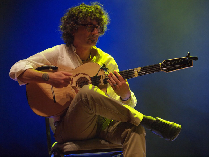 concerto francesco loccisano chitarra battente