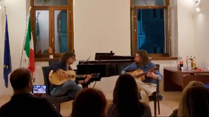Notte bianca conservatorio concerto di chitarra battente