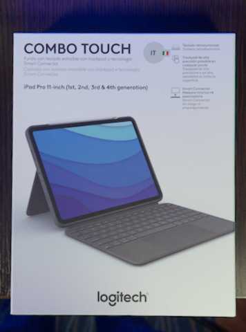 Logitech Combo Touch scatola